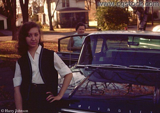 Teenager in 1960s, Linda and Alice Johnson
