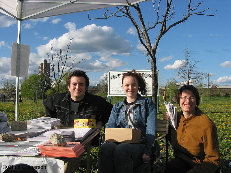 Photo of Art-A-Whirl Volunteers / Amy Klobuchar(1748)