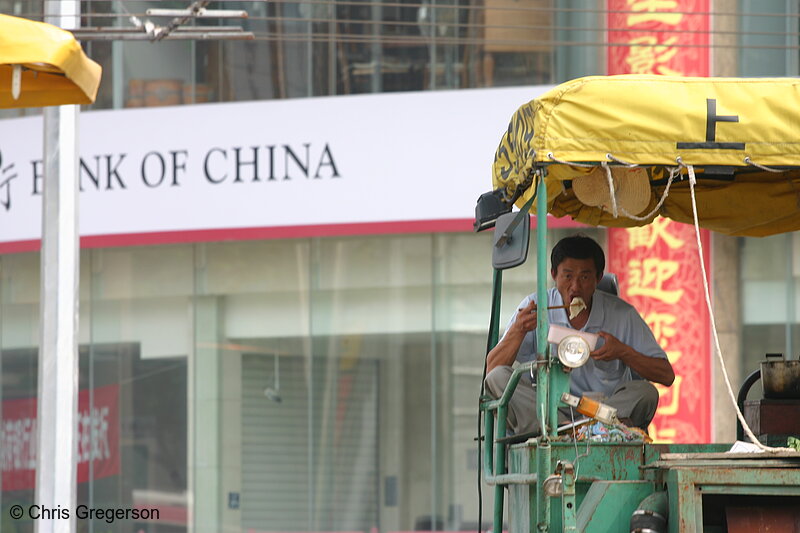 Photo of Street Construction Worker on Lunch, Shanghai(3395)