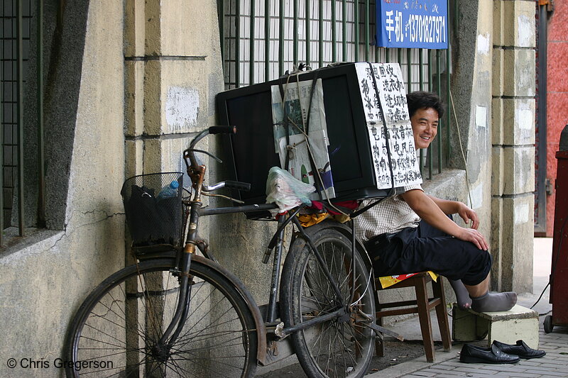 Photo of Television on a Bike(3413)