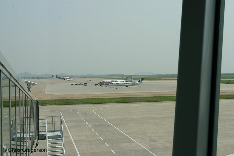 Photo of Tarmac at Shenzhen Airport, China(4229)