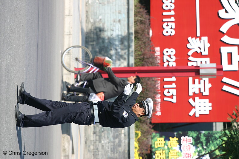 Photo of Chinese Traffic Cop(4273)