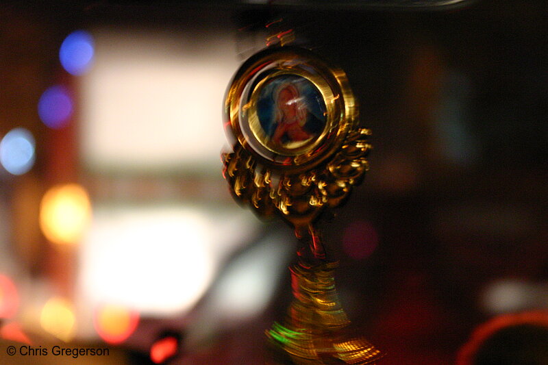 Photo of Taxi Driver's Catholic Medallion(4464)