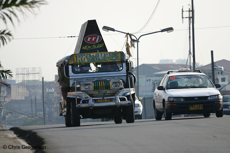 Photo of Jeepney on an Overpass in Manila(4589)