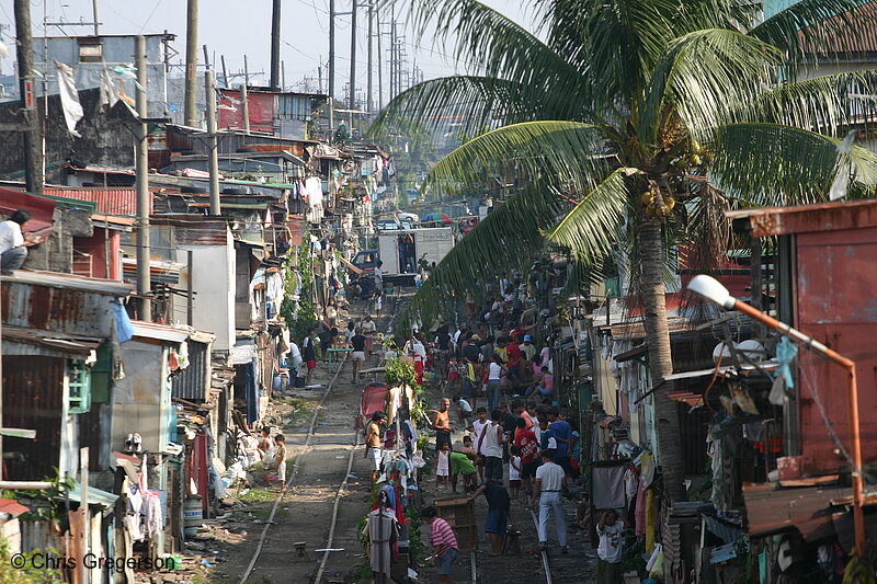 Photo of Shanties Along Train Tracks, Manila, the Philippines(4594)