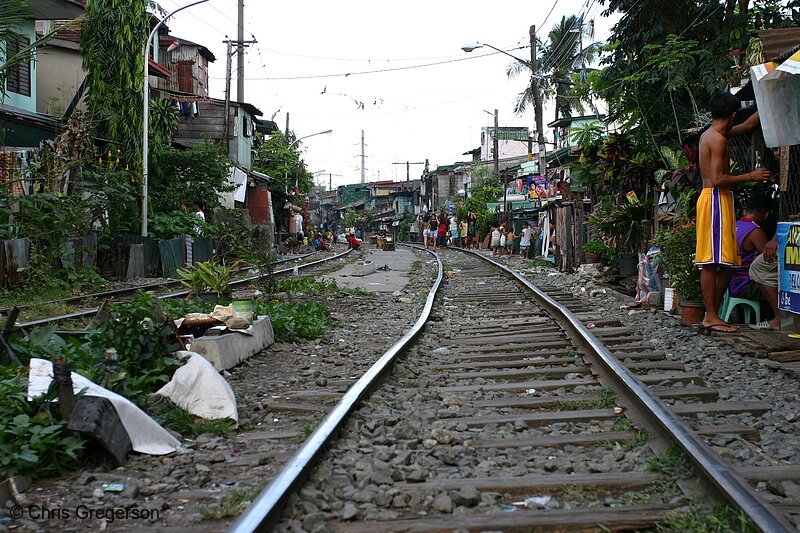 Photo of Railroad Surrounded by Housing, Manila, the Philippines(4607)