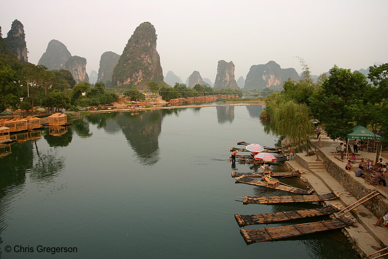 Photo of Karst Mountain and Bamboo Raft on Li River(5077)