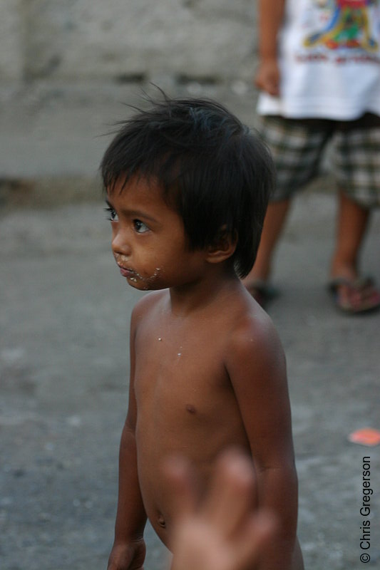 Photo of Poor Little Boy in the Street of Manila(5226)