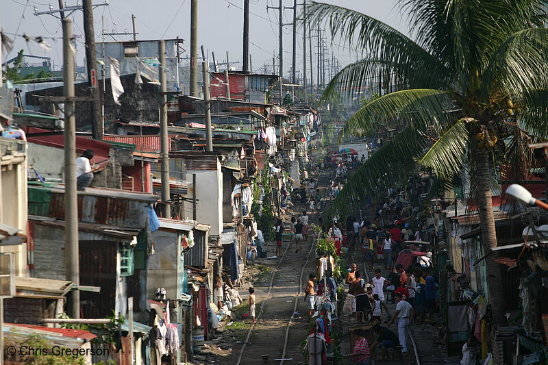 Photo of Chain of Shanties Alongside the Oldest Land Railway in Metro Manila Extending to South of Luzon.(5498)