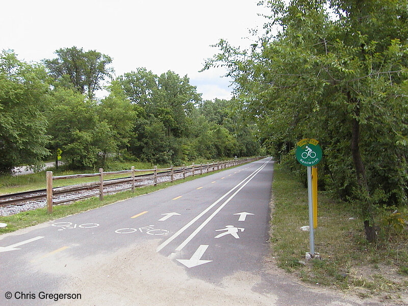 Photo of Kenilworth Trail Entrance(599)