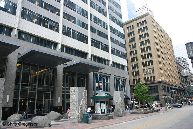 Photo of US Bancorp Building, Nicollet Mall, Minneapolis(6465)
