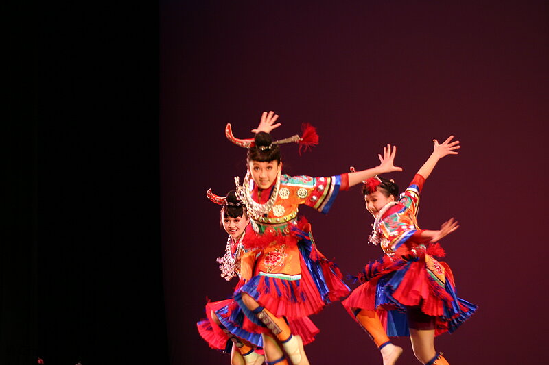 Photo of The RFDZ Dancers from China Performing in Minnesota, USA(6484)