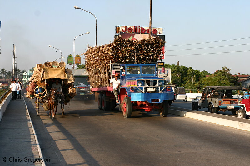Photo of Sugar Cane Truck on the Abacan Bridge (MacArthur Highway), Angeles City(6596)