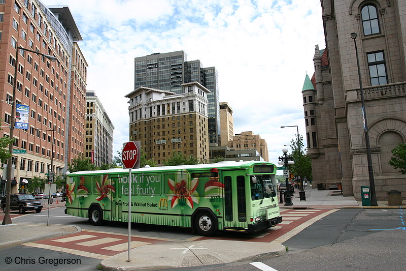 Photo of MTC Bus, Downtown St. Paul(6633)