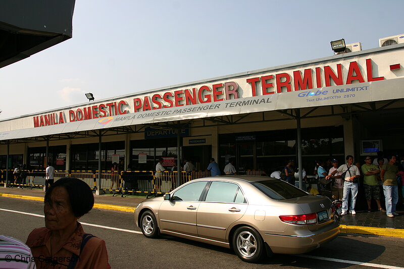 Photo of Outside of the Manila Domestic Passenger Terminal(6893)