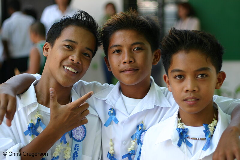 Photo of Angeles City Elementary School Graduates(6923)