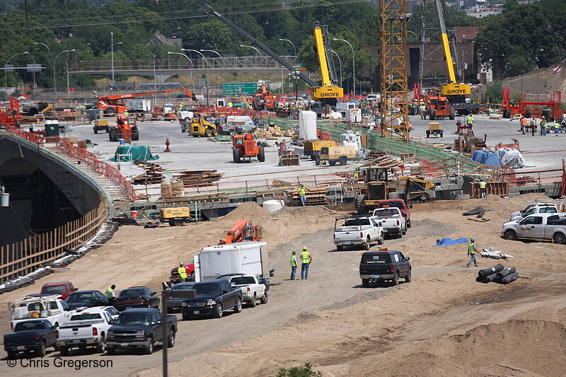 Photo of 35W Bridge Construction on the Mississippi River(7104)