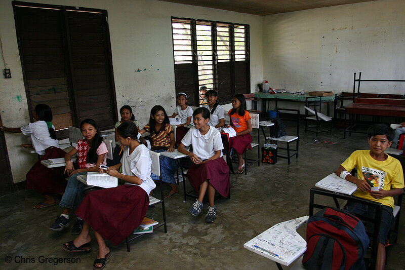 Photo of Fifth Grade Classroom, Filipino Primary School(7290)