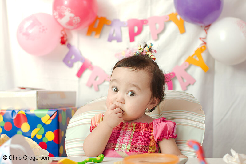 Photo of Baby Girl on One Year Birthday(7638)