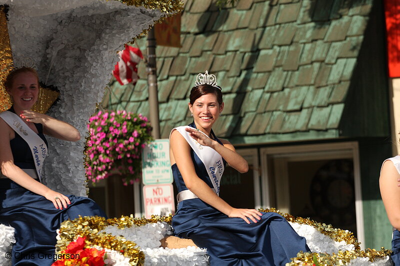 Photo of New Richmond Royalty, Fun Fest Parade(7718)