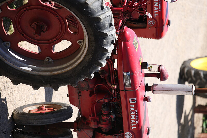 Photo of IH Farmall Tractor(7732)
