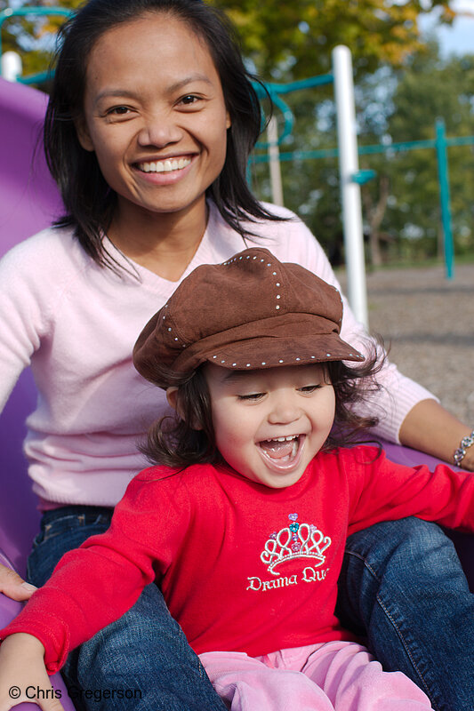 Photo of Arlene and Athena Gregerson at Mary Park, New Richmond(7897)