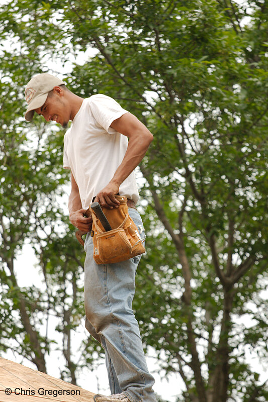 Photo of Roofer on a Roof(8086)
