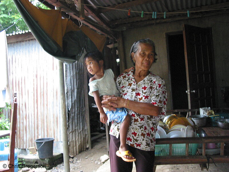 Photo of Maureen and Nana at Home in Las Ud(8115)