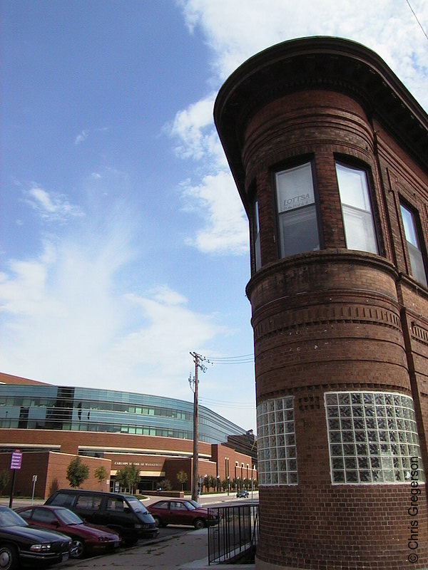 Photo of Triangle Bar and Carlson School of Management(968)